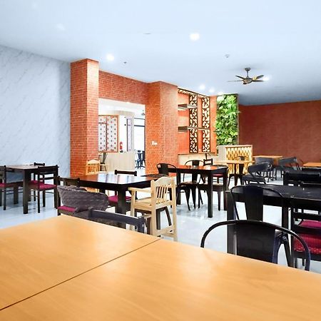 Phoenix Hotel Karon Beach Экстерьер фото
