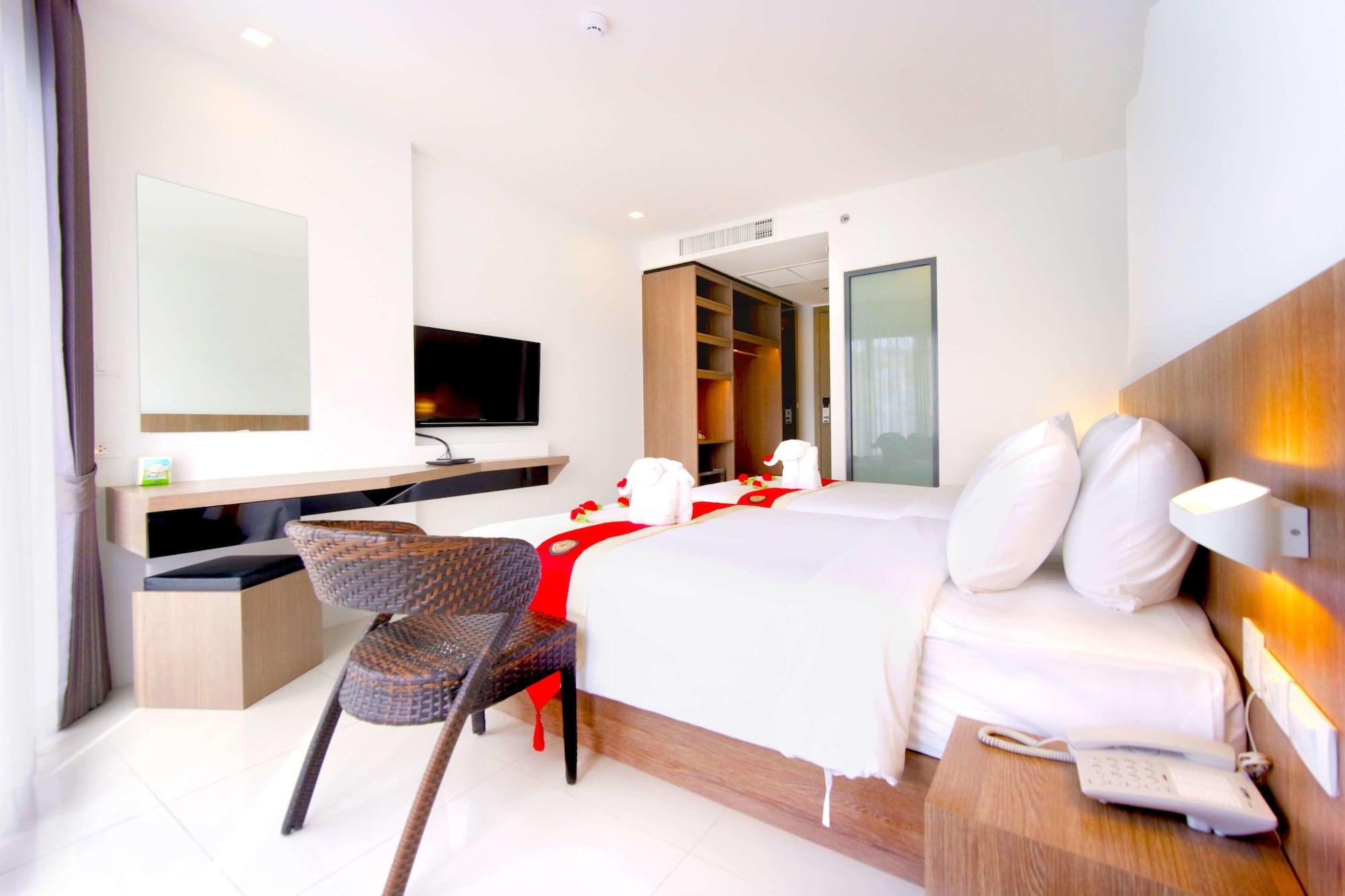 Phoenix Hotel Karon Beach Экстерьер фото