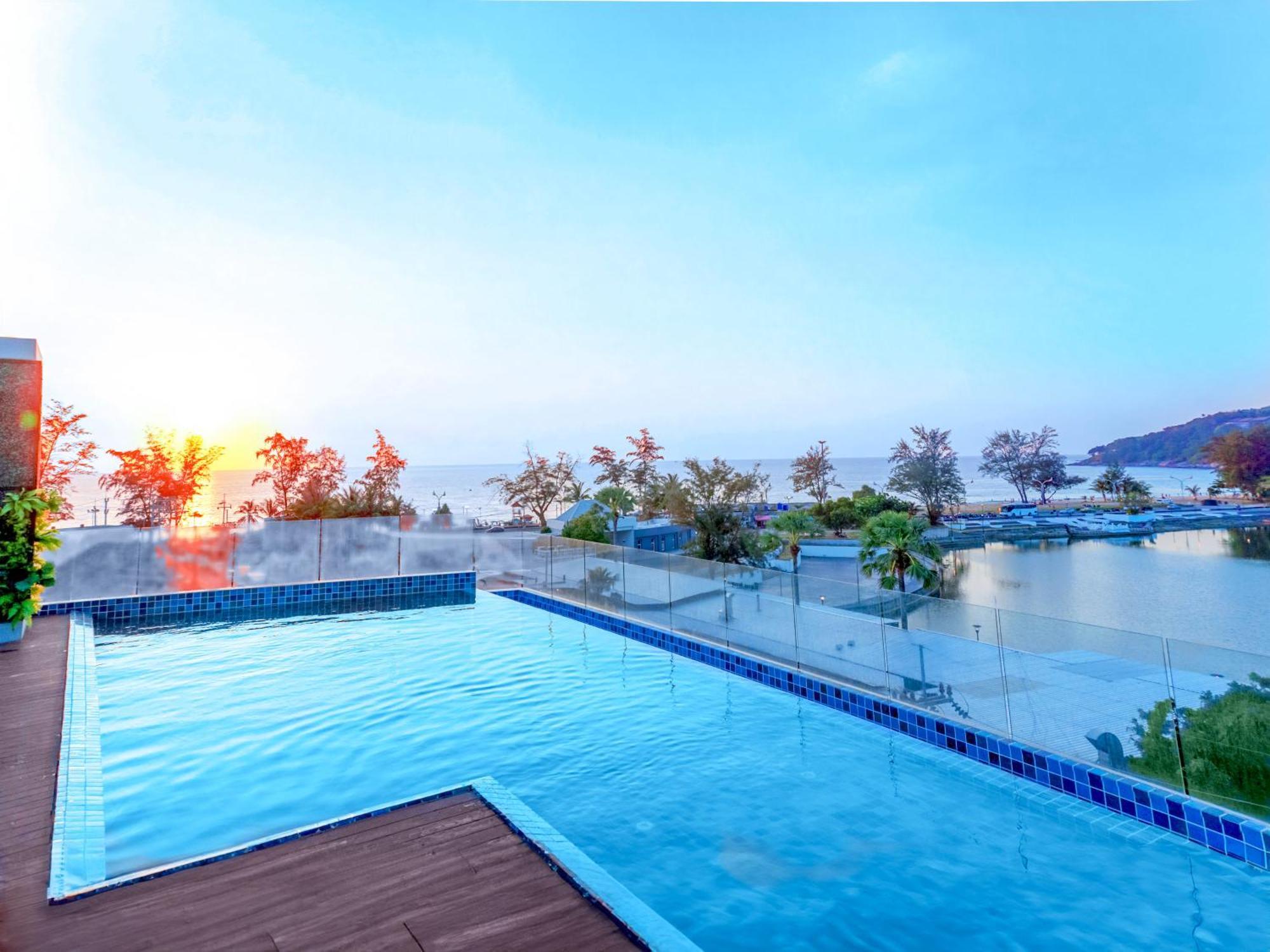 Phoenix Hotel Karon Beach Экстерьер фото