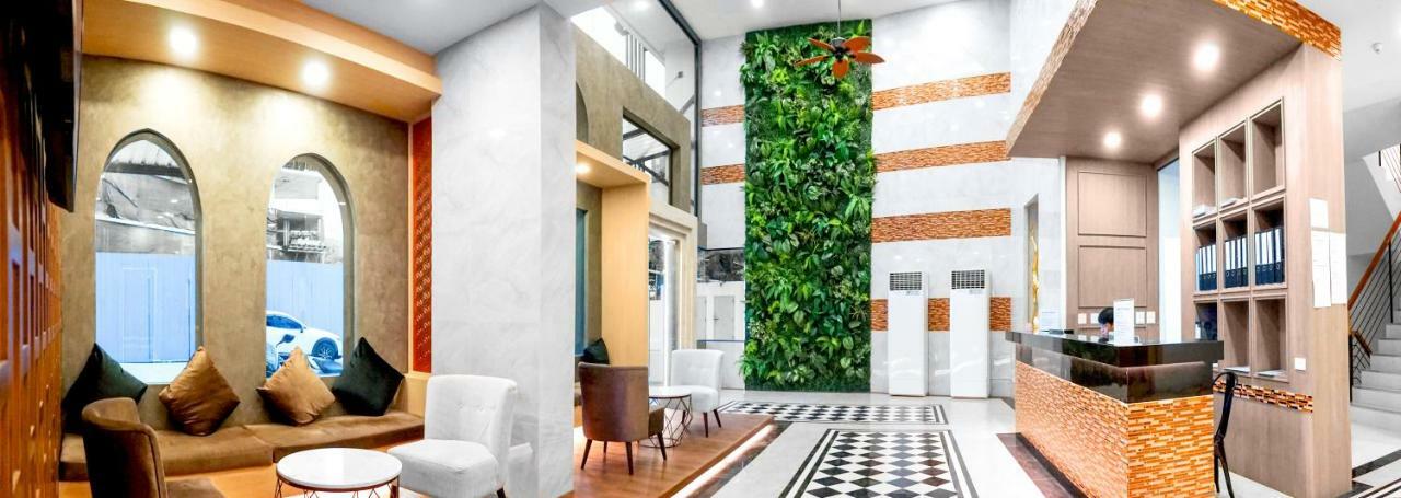 Phoenix Hotel Karon Beach Экстерьер фото