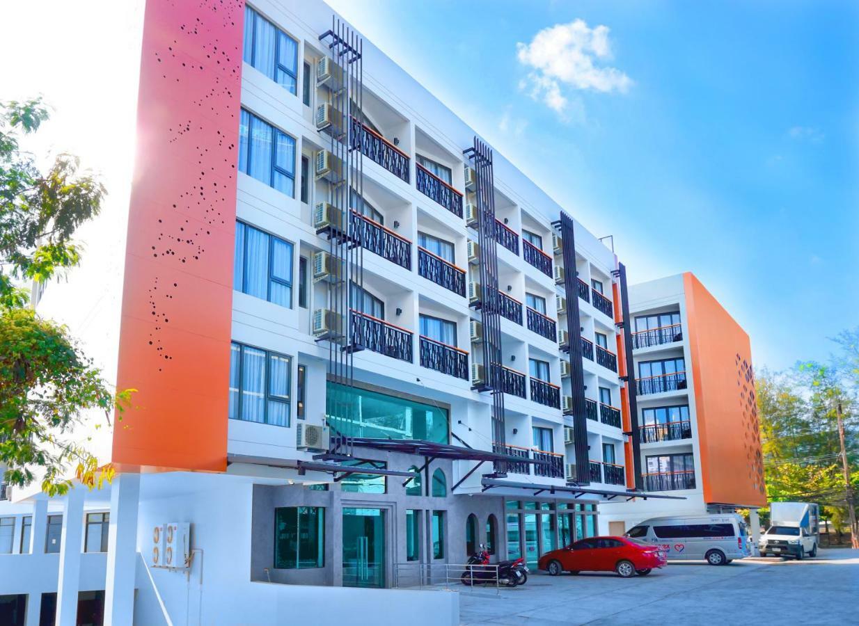 Phoenix Hotel Karon Beach Экстерьер фото