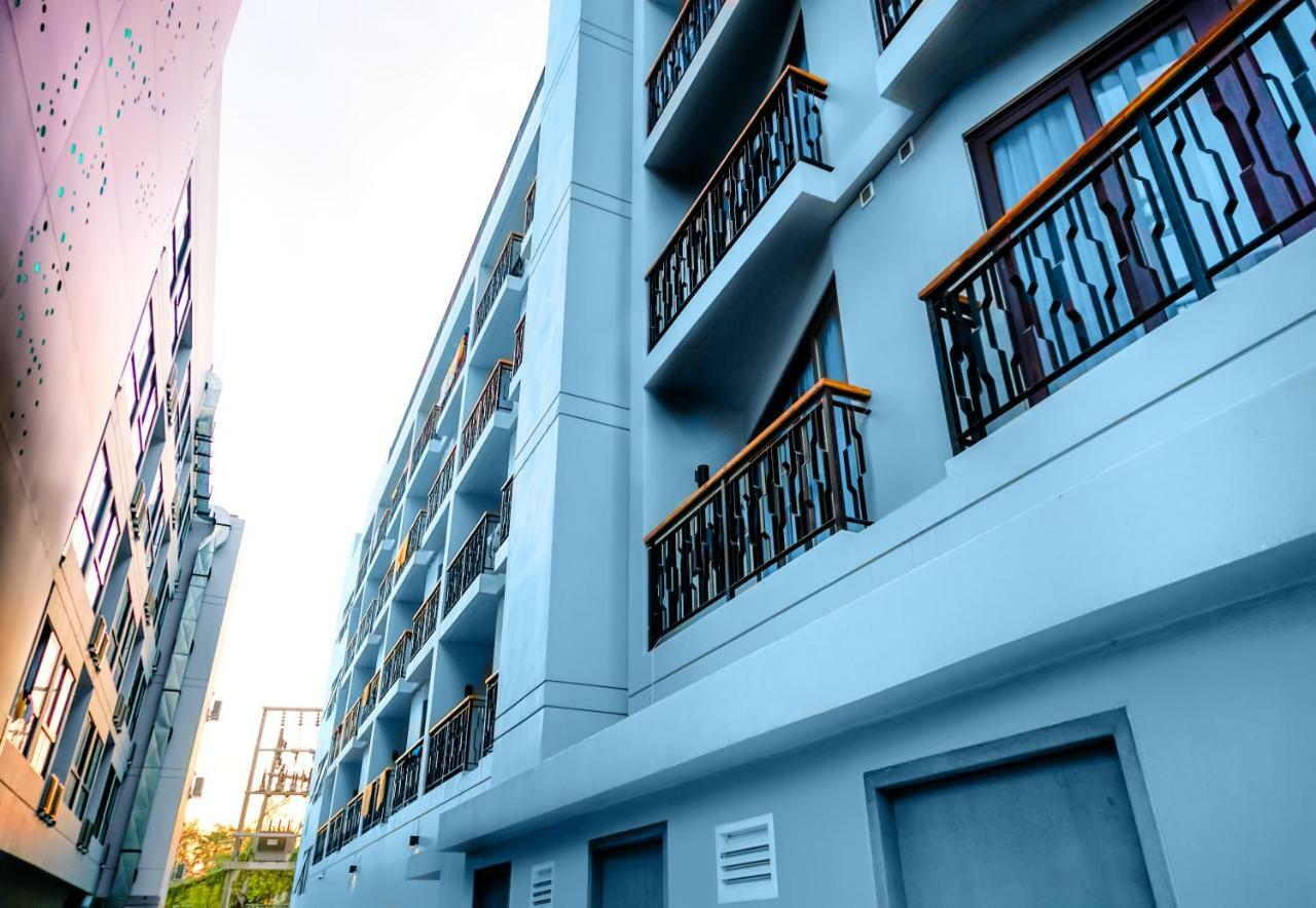 Phoenix Hotel Karon Beach Экстерьер фото